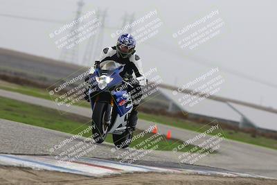 media/Nov-29-2025-TrackDaz (Sat) [[10ae2d9bce]]/B Group/Session 4 (Wheelie Bump)/